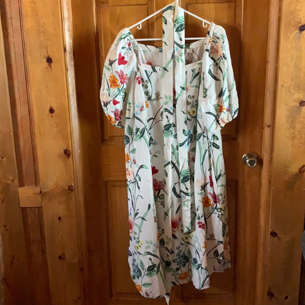 LOFT FLORAL MAXI DRESS